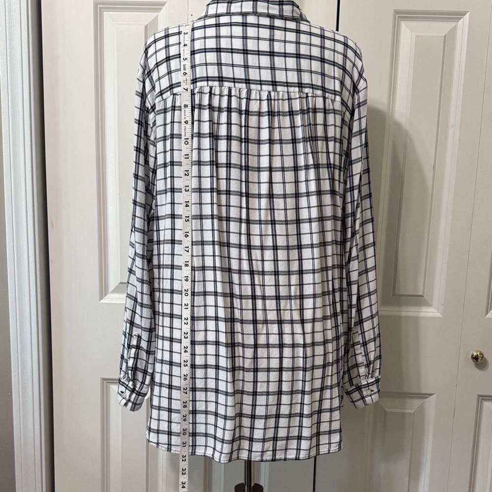 LOFT Black and White Plaid High-Low Tunic - Picture 8 of 10